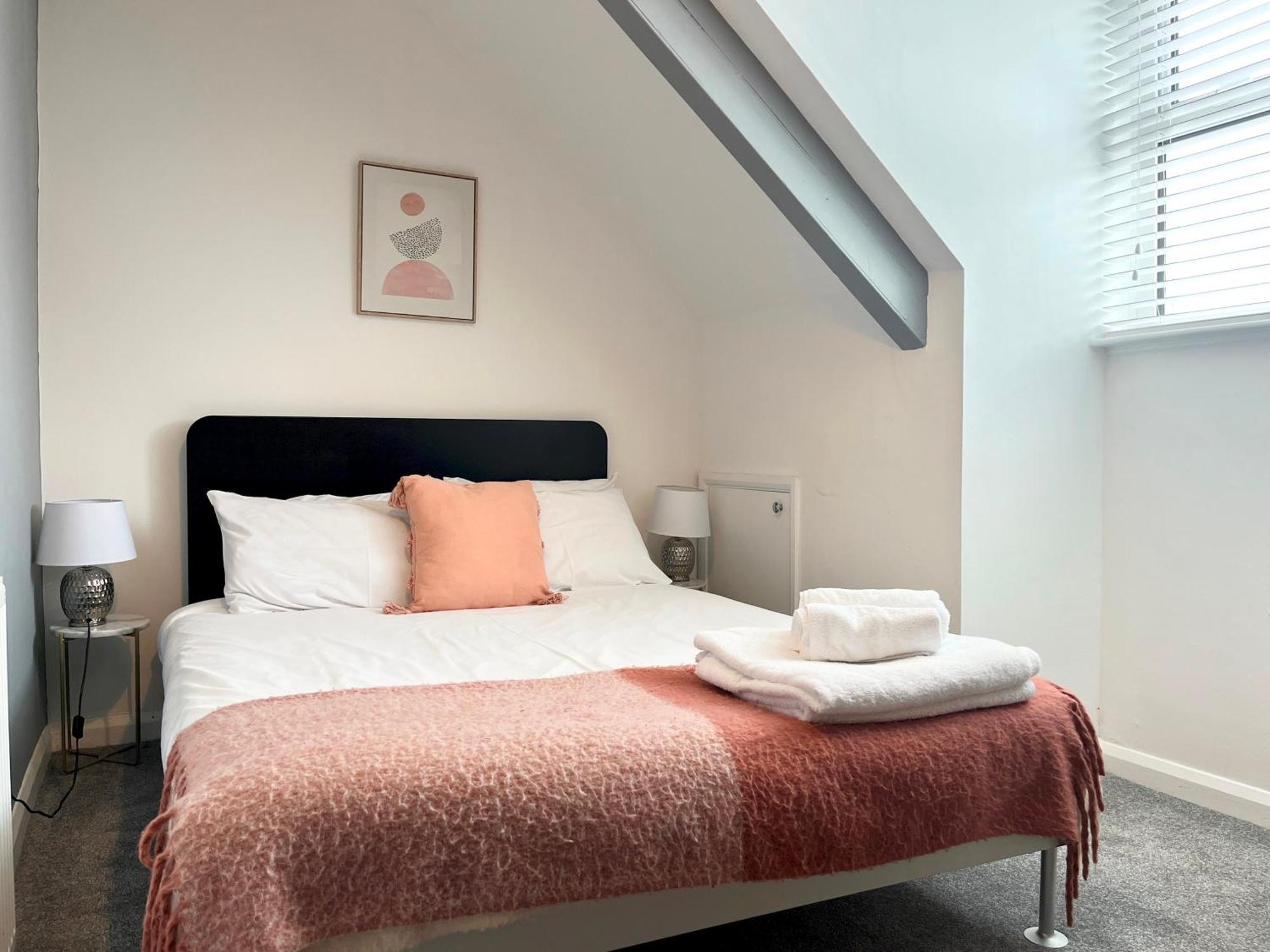 Spacious Home Near Seafront & Train Station 5 Bed Sleeps 10- Central 彭赞斯 外观 照片
