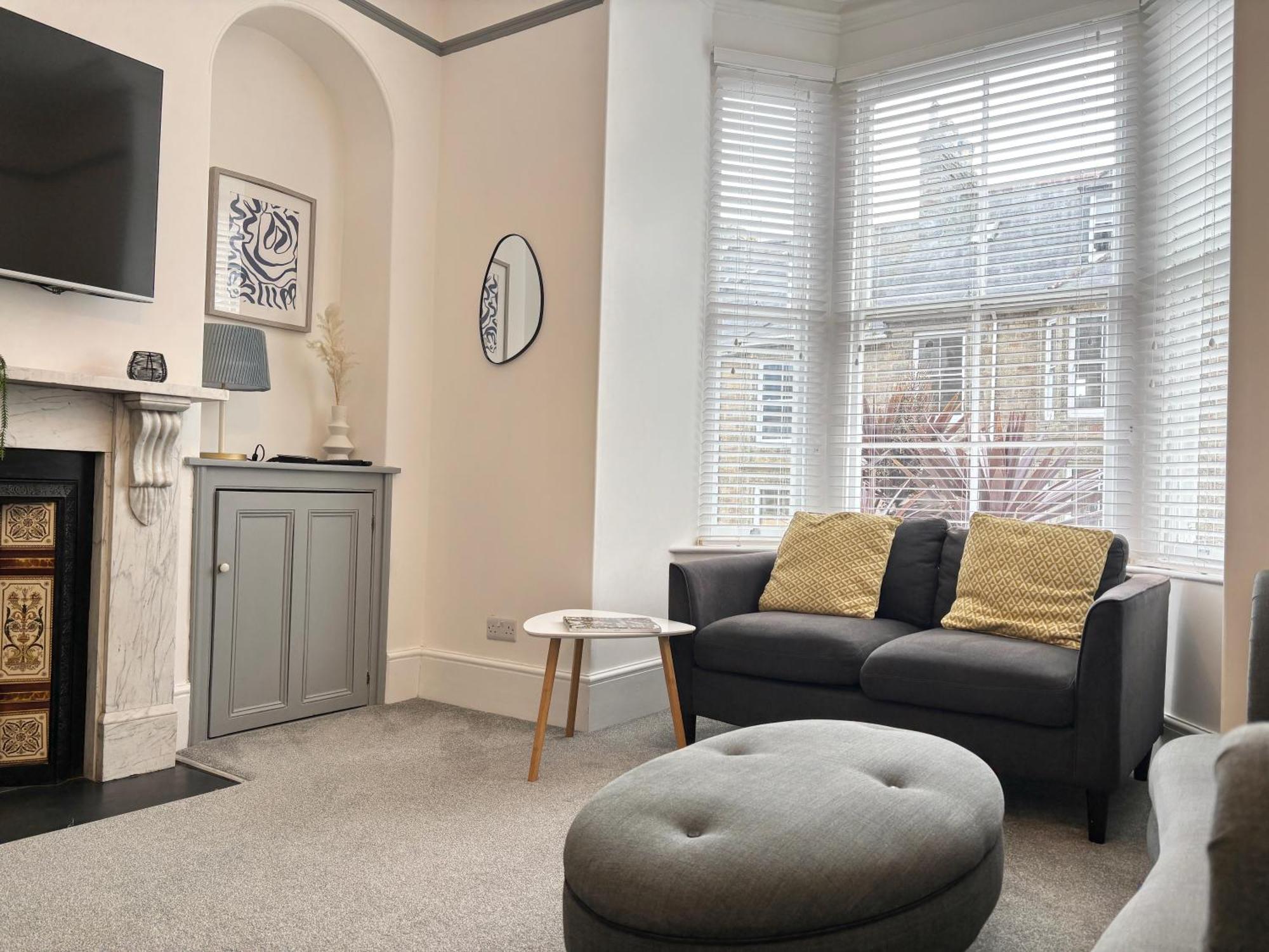Spacious Home Near Seafront & Train Station 5 Bed Sleeps 10- Central 彭赞斯 外观 照片